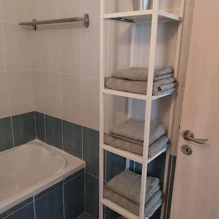 Lejlighed Modern With Pool