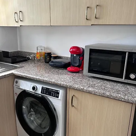 Lejlighed Modern With Pool