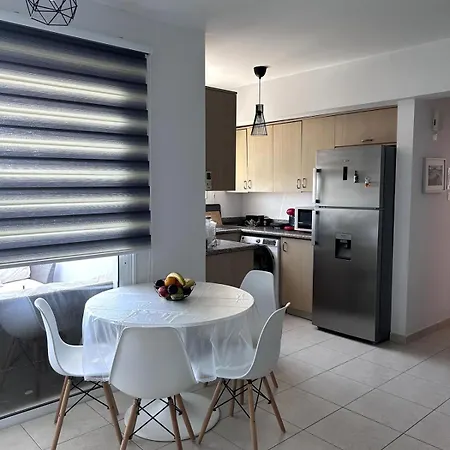 Modern With Pool Apartman *